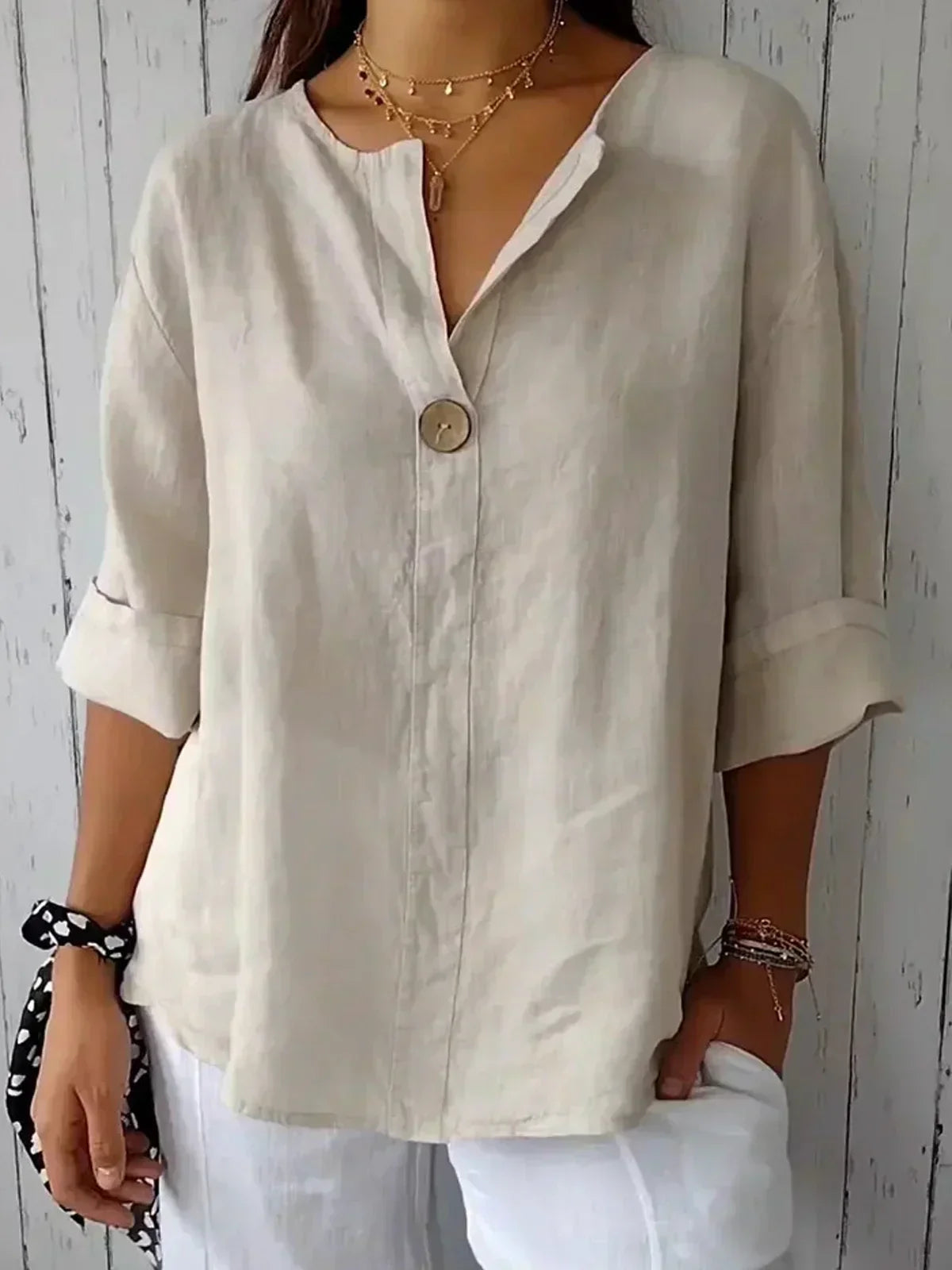 Shira – Soft Casual V-Neck Top