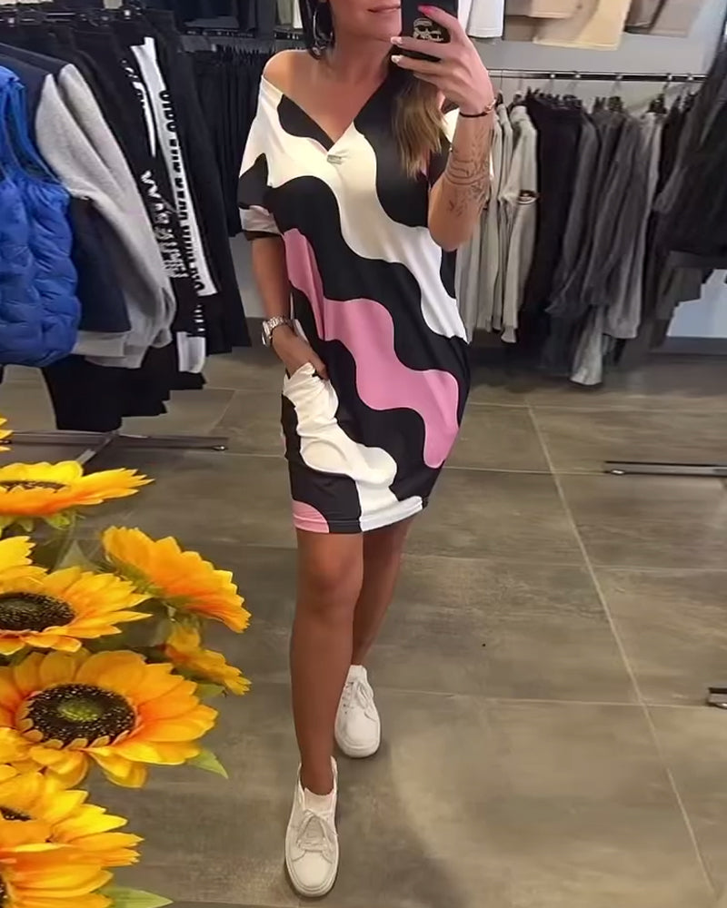 MALVINA – Summer Dress with Wave Print & V-Neck
