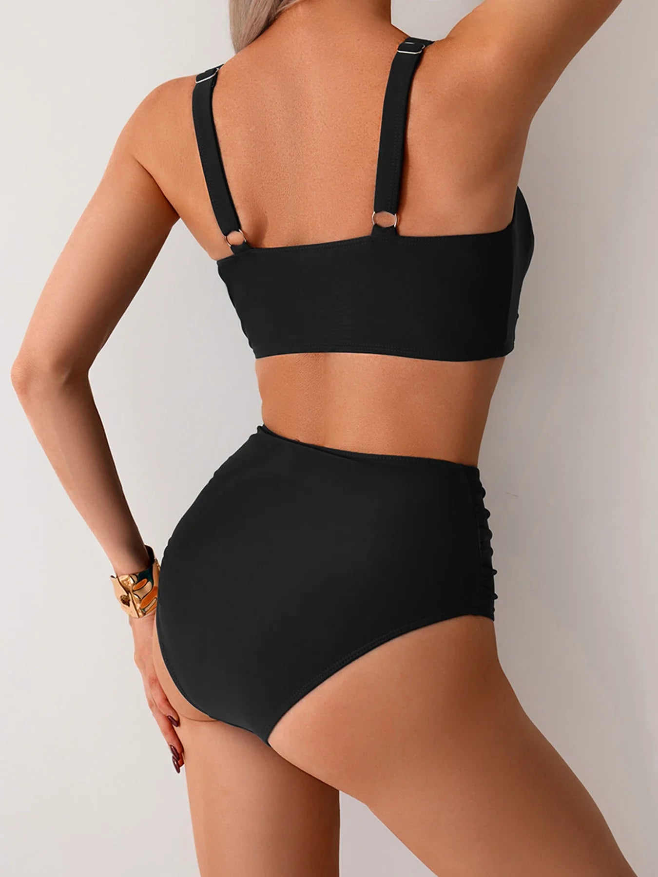 Veronika – Women’s Cross-Front Ruched Bikini