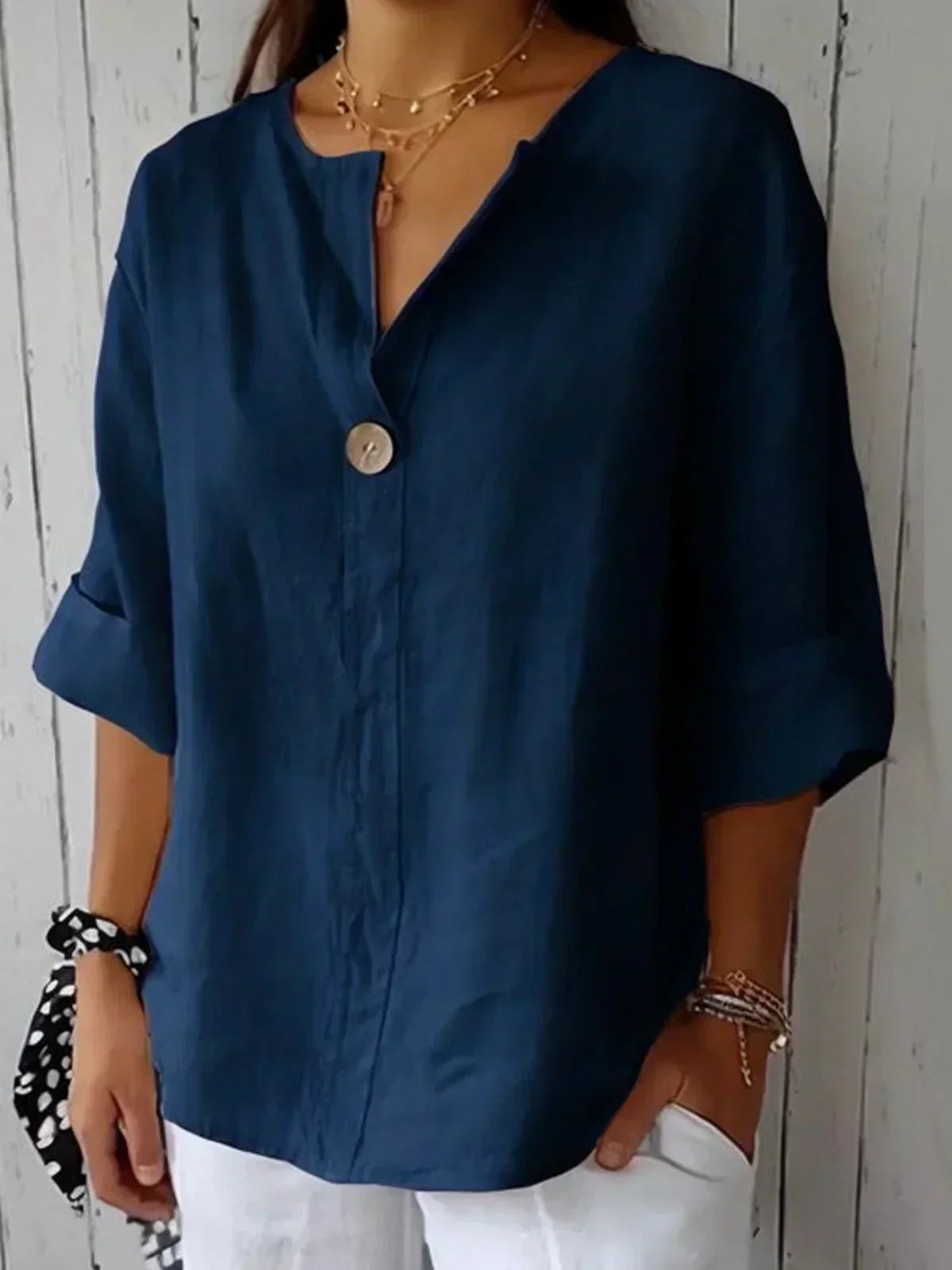 Shira – Soft Casual V-Neck Top